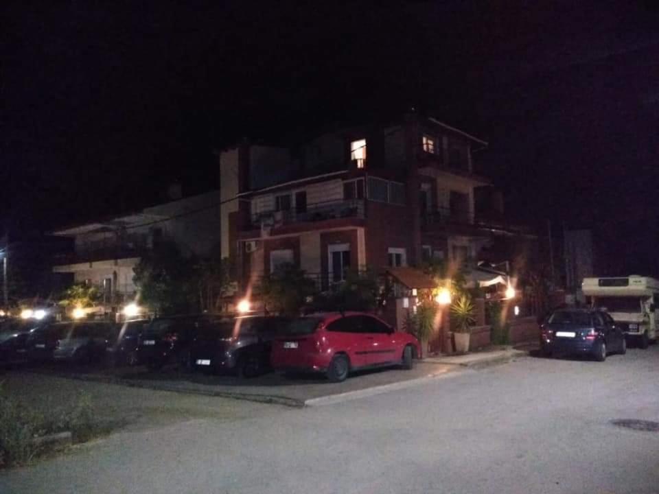 Blue Moon Accommodation Nea Michaniona Exterior foto