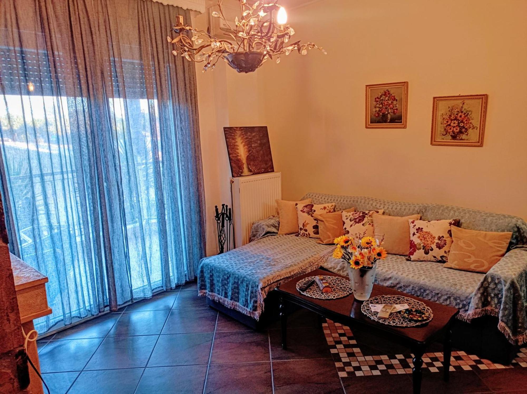 Blue Moon Accommodation Nea Michaniona Quarto foto