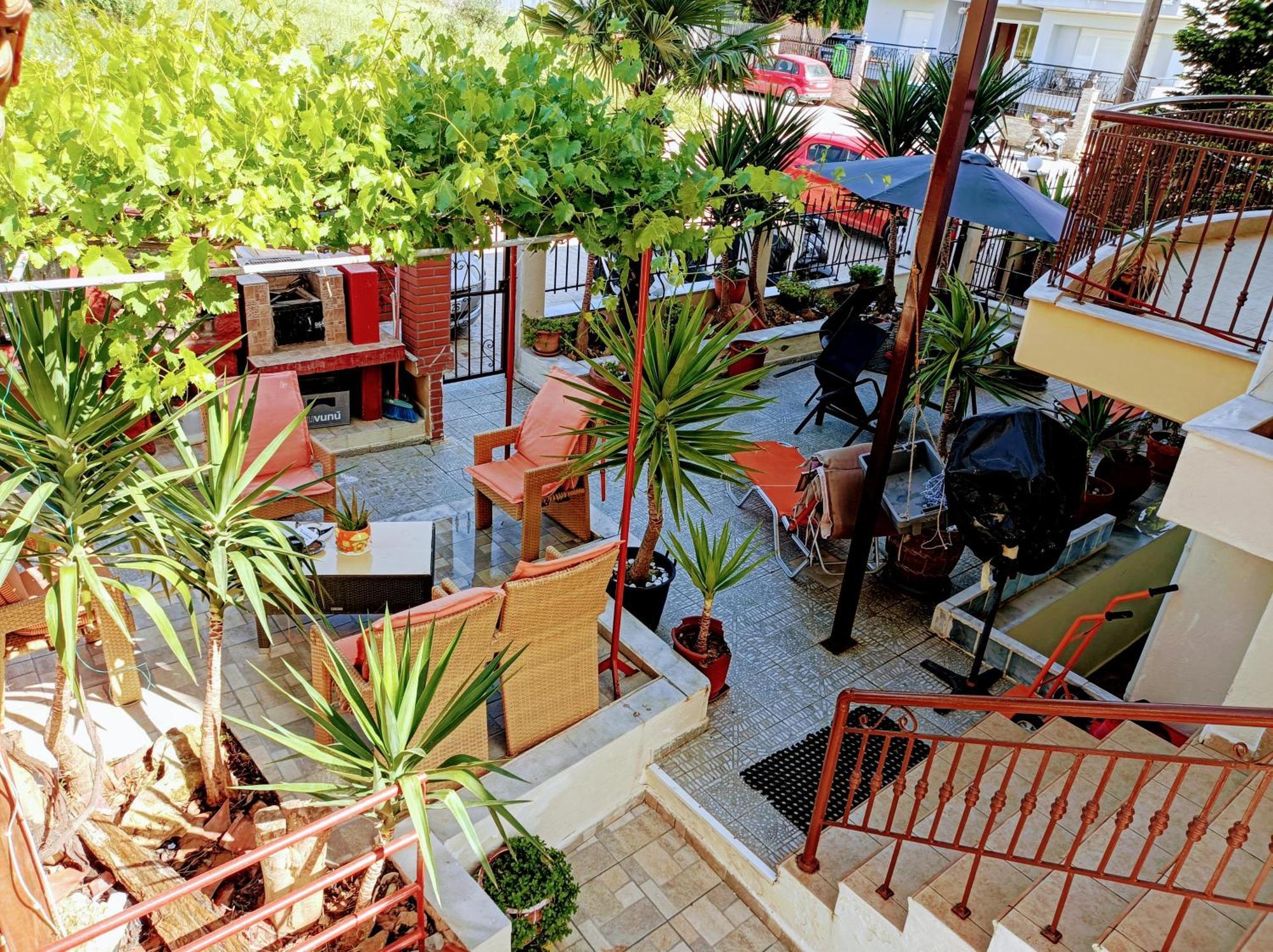 Blue Moon Accommodation Nea Michaniona Exterior foto